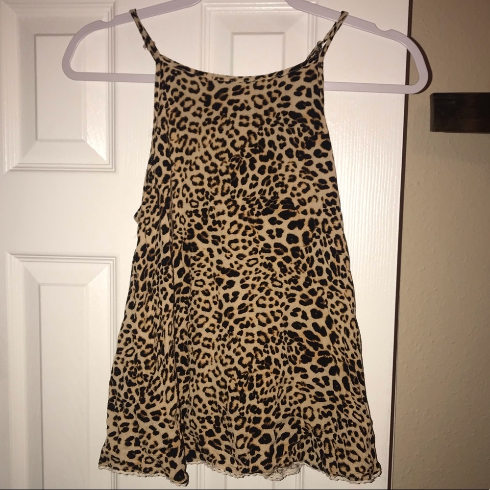 Open back leopard tank top with lace trim